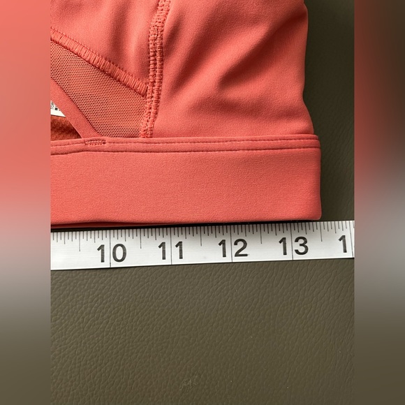 Athleta Ultimate Adjustable Bra. - Picture 8 of 11